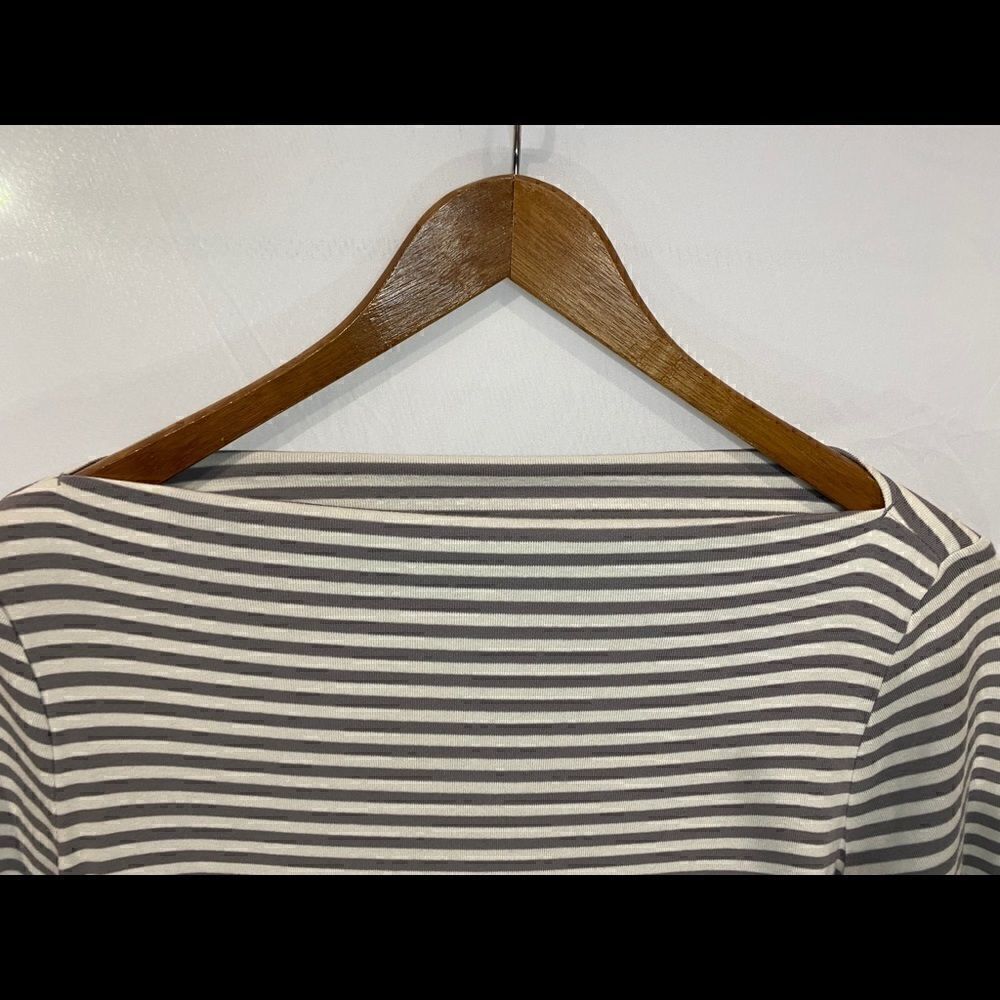 Old Navy Mock Neck Classic Top - Picture 4 of 4